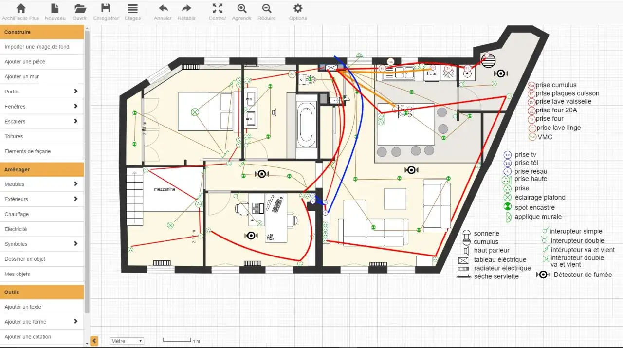 Plan d'une maison avec le sch&eacute;ma de l'en &eacute;lectricit&eacute;, montrant les prises, luminaires et c&acirc;blage.